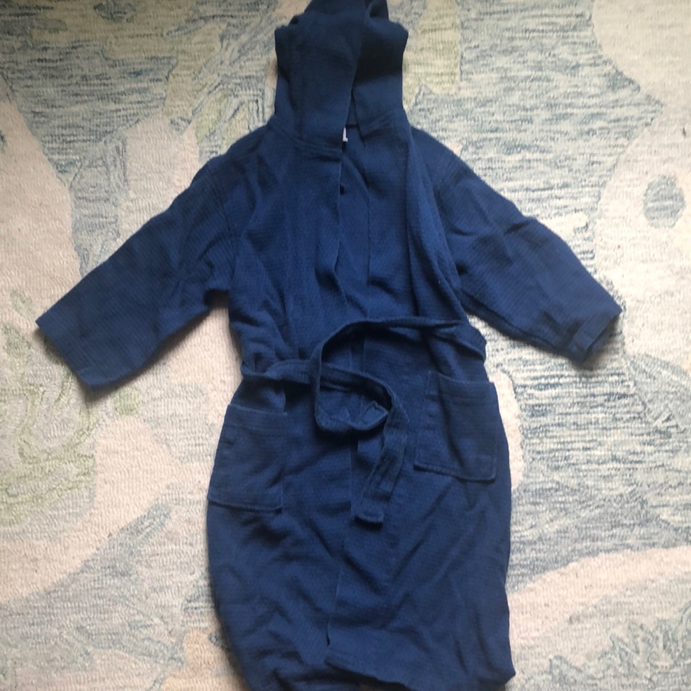Youth size L 100% cotton robe